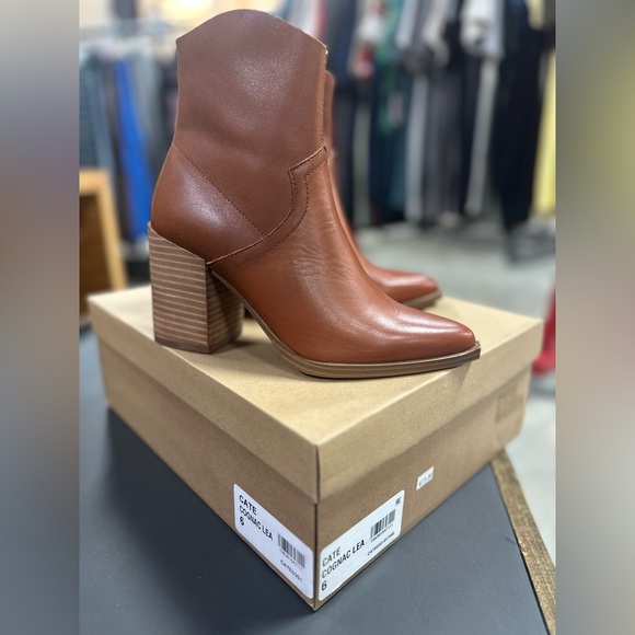 ✨STEVE MADDEN NWT Cate Cognac Leather Booties - Picture 4 of 6